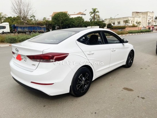 HYUNDAI Elantra occasion 1844952