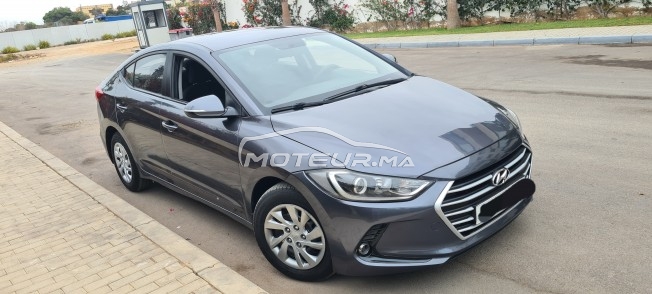 HYUNDAI Elantra occasion 1927882