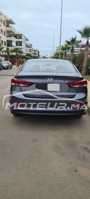 HYUNDAI Elantra occasion 1927880