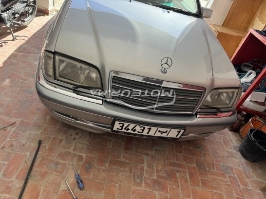 MERCEDES 250 occasion 1858475