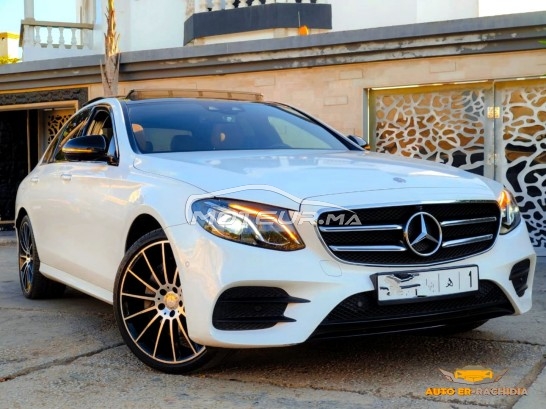 مرسيدس بنز كلاسي ي 220d pack amg مستعملة 1272993