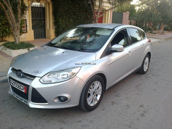 FORD Focus 5p 1.6 occasion 79574