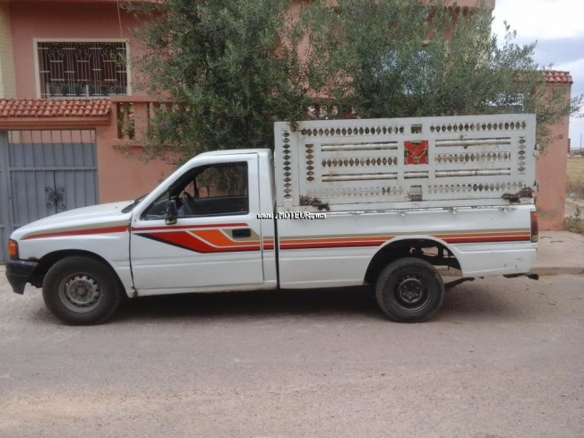 ISUZU Tfr pickup جيد occasion 89661