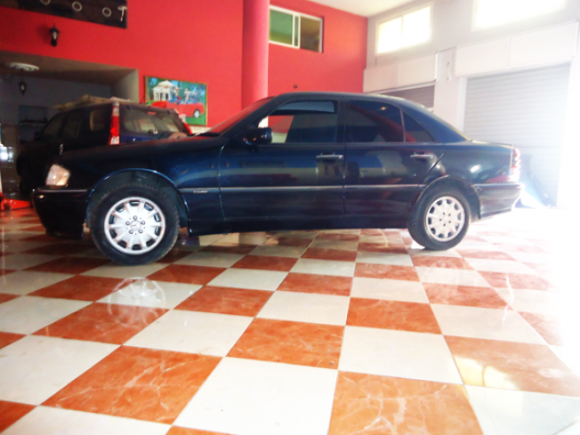 MERCEDES Classe c C250 occasion 100836