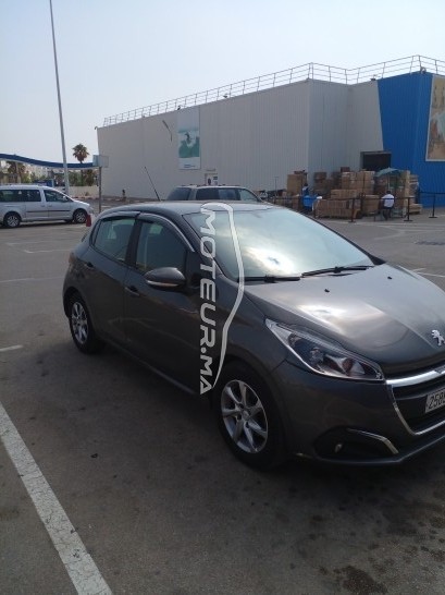 PEUGEOT 208 1.5 occasion 1431174