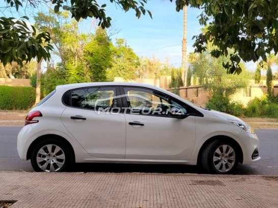 Voiture au Maroc PEUGEOT 208 - 459201