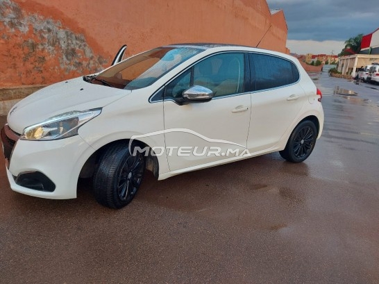 PEUGEOT 208 occasion 1239164