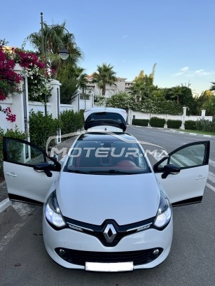 RENAULT Clio Version spéciale sur commande مستعملة