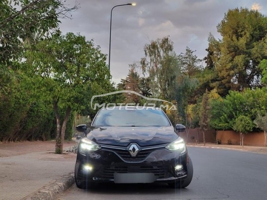 RENAULT Clio مستعملة