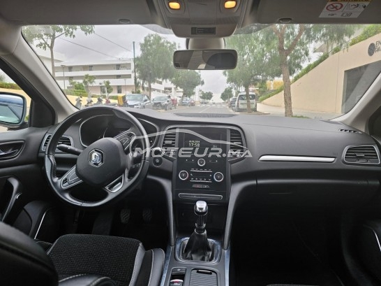 Renault Megane sedan occasion Diesel Modèle 2019