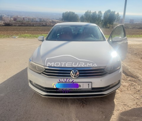 VOLKSWAGEN Passat مستعملة