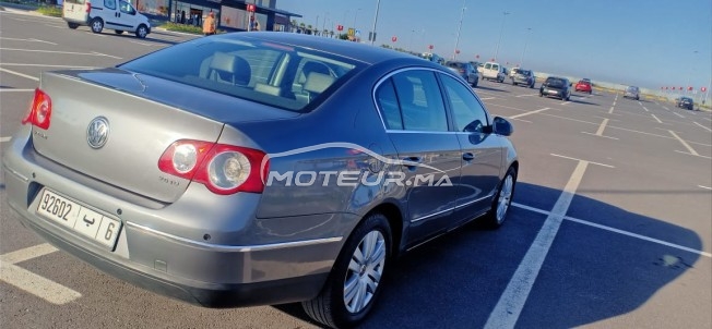 VOLKSWAGEN Passat occasion 1330885