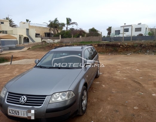 VOLKSWAGEN Passat occasion 1337511