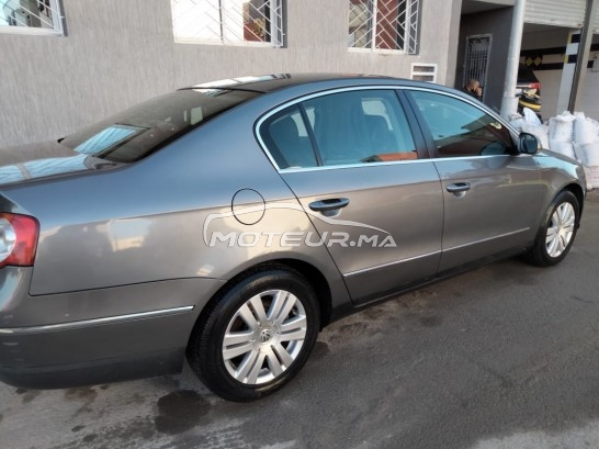 VOLKSWAGEN Passat occasion 1639776