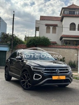 VOLKSWAGEN T-roc مستعملة