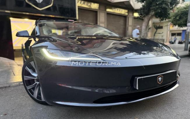 TESLA 3 2024