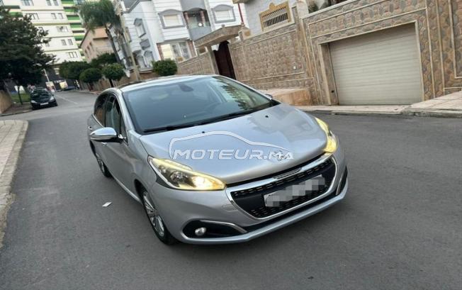 Peugeot 208  Modèle 2018 possibilité de reprise