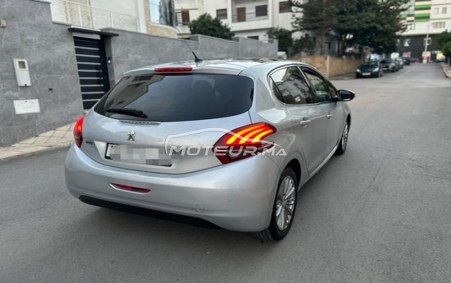 Peugeot 208  Modèle 2018 possibilité de reprise