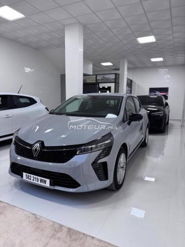 Location de voiture Clio 5 neuve à Agadir