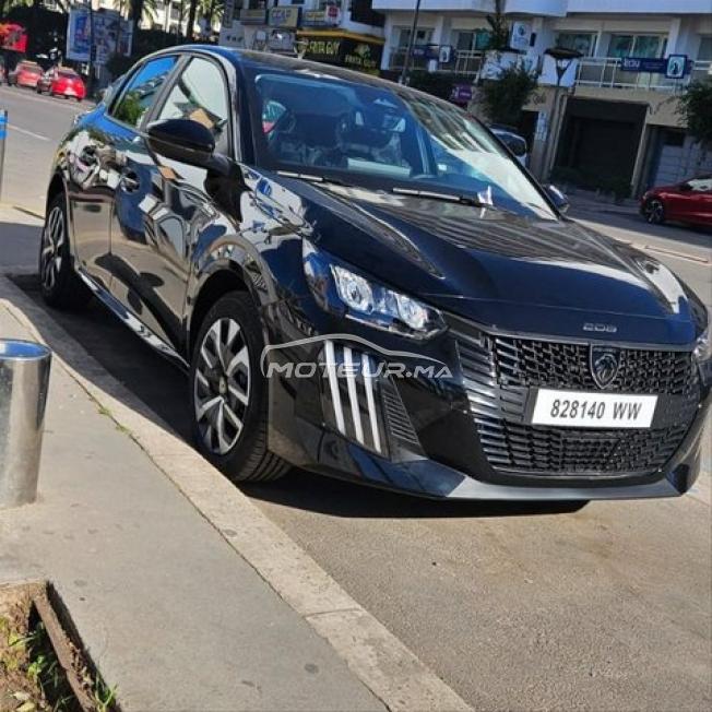 Location de voiture Peugeot 208 AUTOMATIQUE 2026
