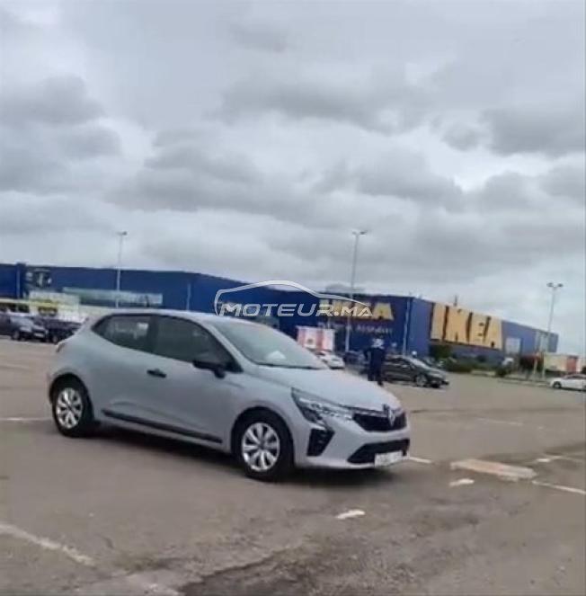 Renault Clio 5 - Aéroport Gratuit 24/7
