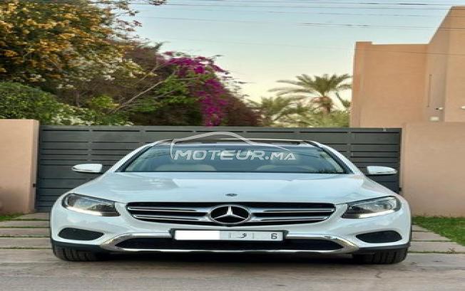 MERCEDES-BENZ GLC 10-2017 Automatique à Marrakech 