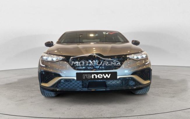 RENAULT. Arkana