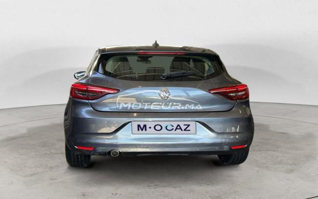 RENAULT. Clio