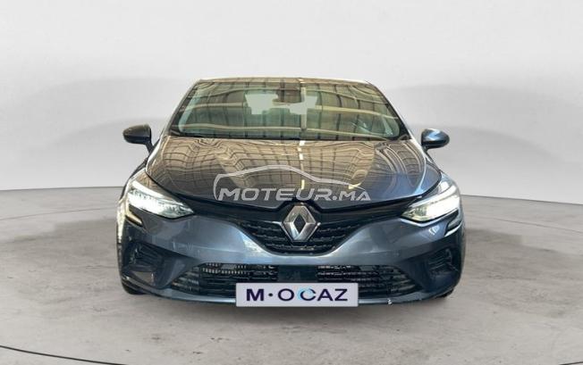 RENAULT. Clio