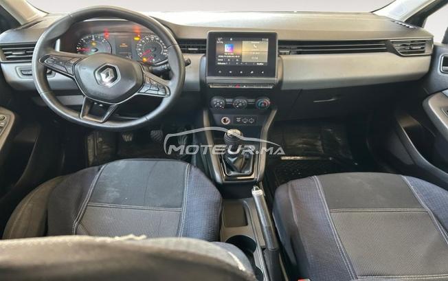 RENAULT. Clio