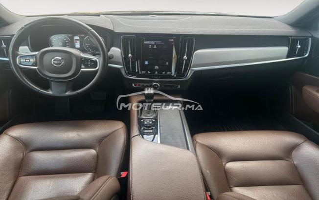 VOLVO. S90