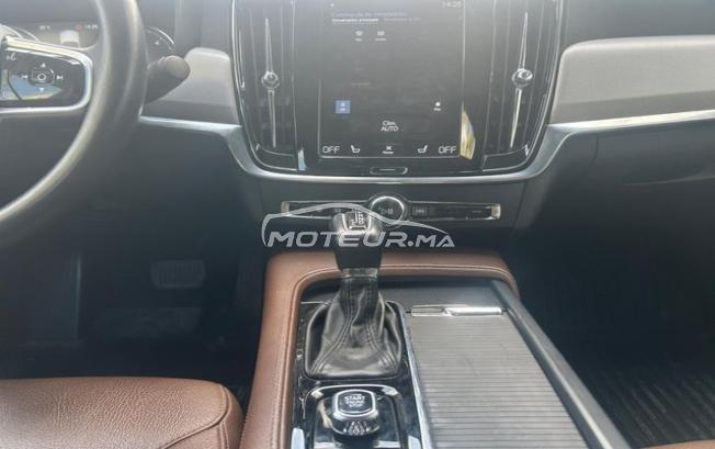 VOLVO. S90