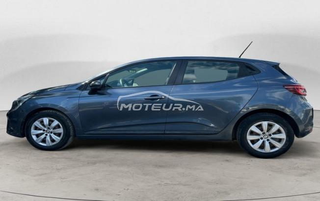 RENAULT. Clio