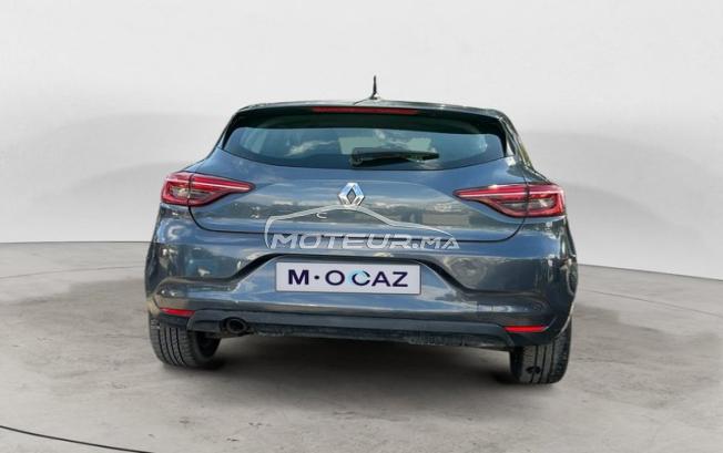 RENAULT. Clio