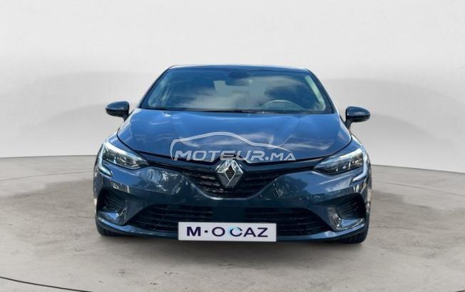 RENAULT. Clio