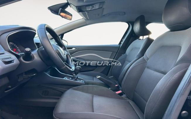 RENAULT. Clio