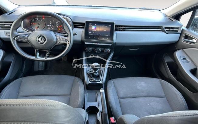 RENAULT. Clio
