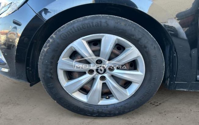 RENAULT. Clio