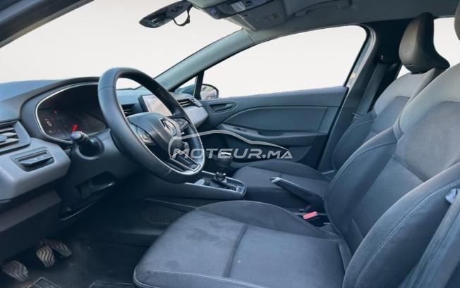 RENAULT. Clio