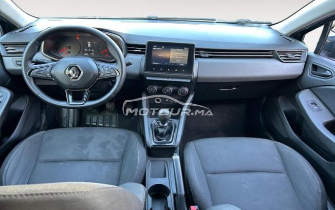 RENAULT. Clio