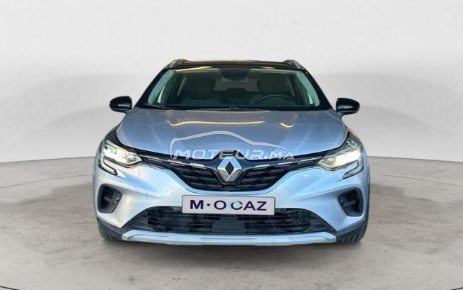 RENAULT. Captur