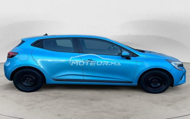 RENAULT. Clio