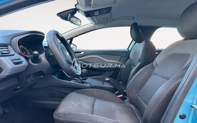 RENAULT. Clio