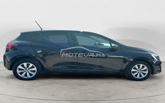 RENAULT. Clio
