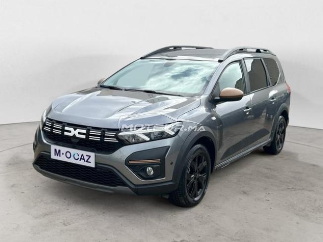 DACIA. Jogger