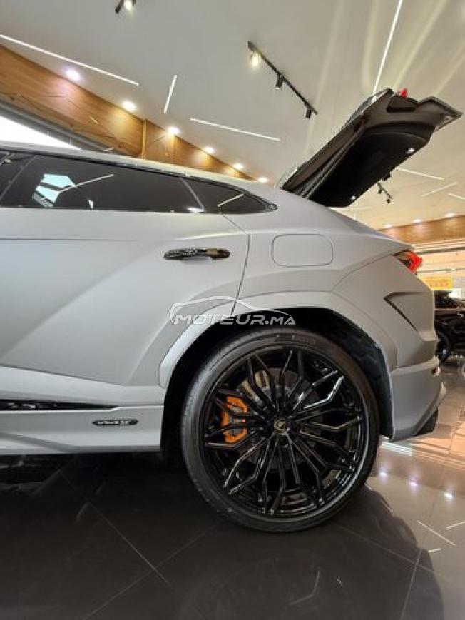 Lamborghini UrusSE 2026