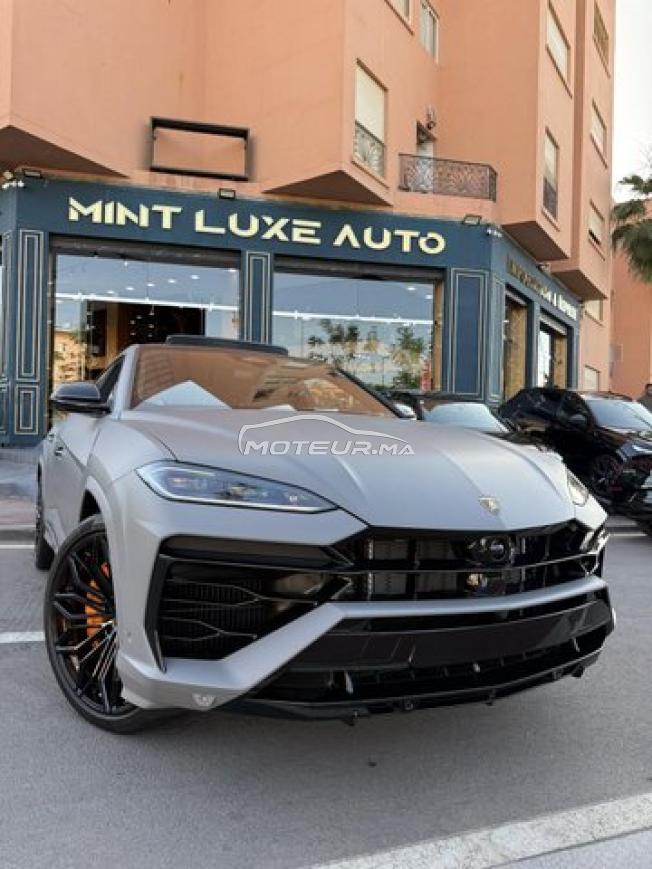 Lamborghini UrusSE 2026