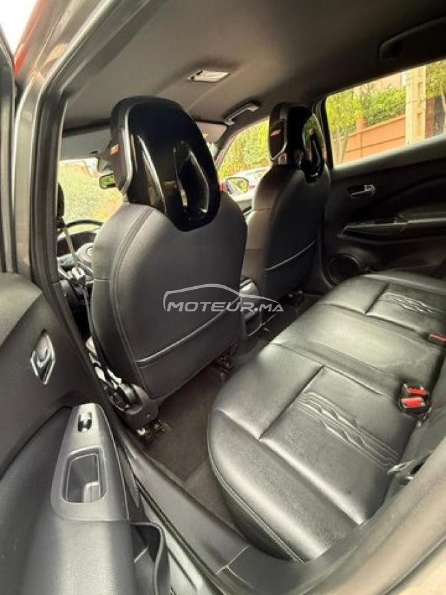 Nissan Juke Tekna 1er Main Essence