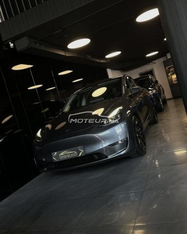 Tesla y 4/4 grande batterie 