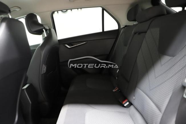 Kia Niro dans le showroom Ryad Auto à Rabat